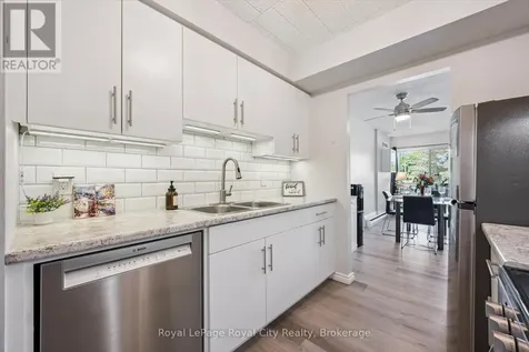 105 Conroy Crescent Guelph (dovercliffe Park/old University) ON N1G 2V5