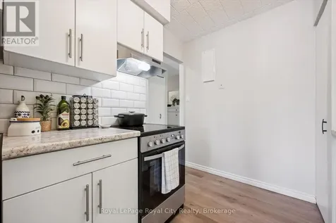 105 Conroy Crescent Guelph (dovercliffe Park/old University) ON N1G 2V5