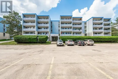 105 Conroy Crescent Guelph (dovercliffe Park/old University) ON N1G 2V5