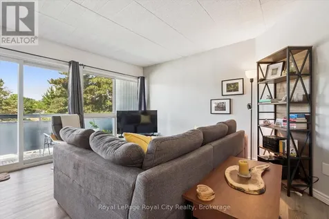 105 Conroy Crescent Guelph (dovercliffe Park/old University) ON N1G 2V5