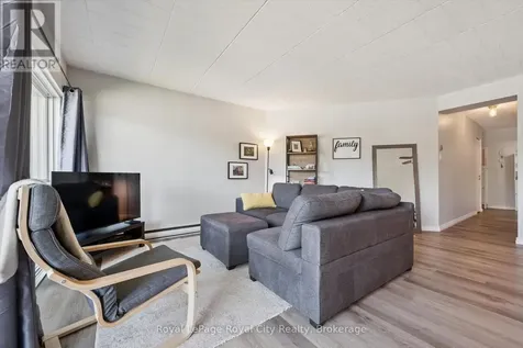 105 Conroy Crescent Guelph (dovercliffe Park/old University) ON N1G 2V5
