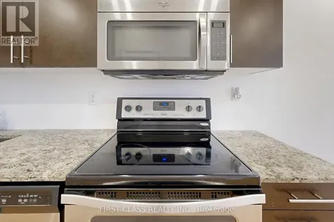 23 Eldora Avenue Toronto (newtonbrook West) ON M2M 1R3