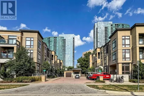 23 Eldora Avenue Toronto (newtonbrook West) ON M2M 1R3