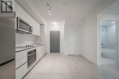 5858 Yonge Street Toronto (newtonbrook West) ON M2M 0C6