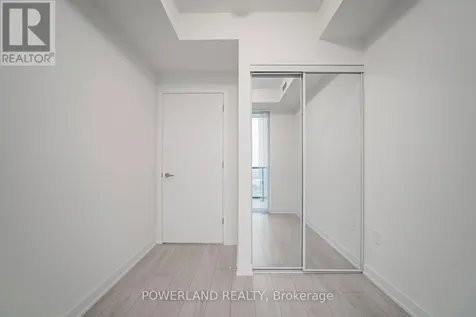 5858 Yonge Street Toronto (newtonbrook West) ON M2M 0C6