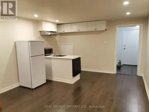 40 Green Bush Road Toronto (newtonbrook West) ON M2M 1P3