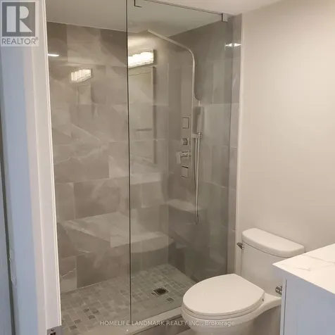 15 Northtown Way Toronto (willowdale East) ON M2N 7A2