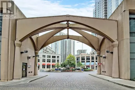 15 Northtown Way Toronto (willowdale East) ON M2N 7A2