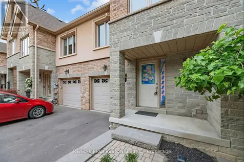 7 Briarly Lane Toronto (kingsway South) ON M9A 5E7