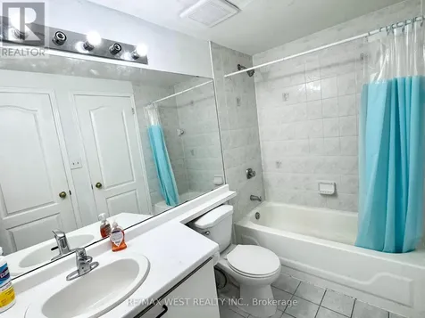 108 Finch Avenue West Toronto (newtonbrook West) ON M2N 6W6