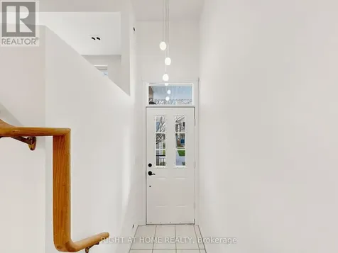 28 Sommerset Way Toronto (willowdale East) ON M2N 6W7
