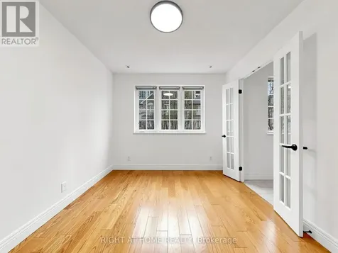 28 Sommerset Way Toronto (willowdale East) ON M2N 6W7