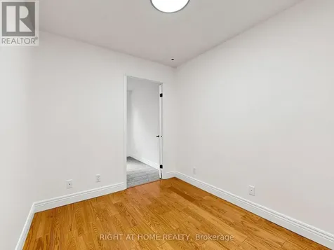 28 Sommerset Way Toronto (willowdale East) ON M2N 6W7
