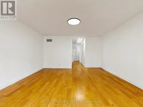 28 Sommerset Way Toronto (willowdale East) ON M2N 6W7