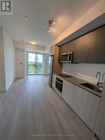 5858 Yonge Street Toronto (newtonbrook West) ON M2M 0C6