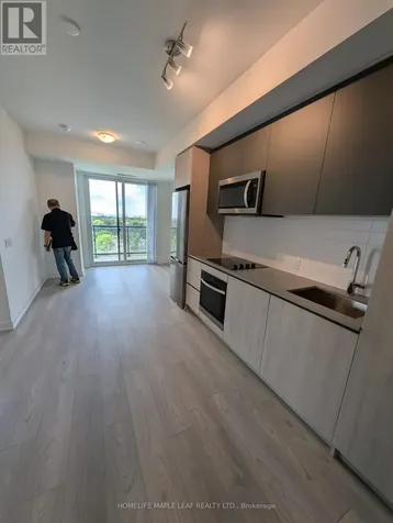 5858 Yonge Street Toronto (newtonbrook West) ON M2M 0C6