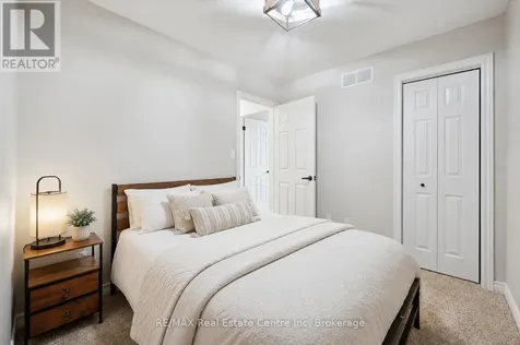 904 Paisley Road Guelph (willow West/sugarbush/west Acres) ON N1K 0C6