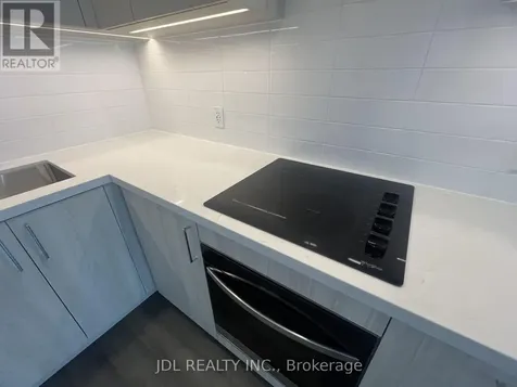21 Meadowdale Road Vaughan (vaughan Corporate Centre) ON L4K 0H6