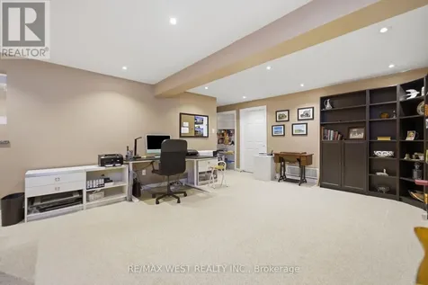 184 Tanners Drive Halton Hills (ac Acton) ON L7J 3A8