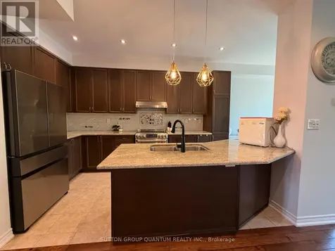 102 Lake Avenue Richmond Hill (oak Ridges Lake Wilcox) ON L4E 3G6