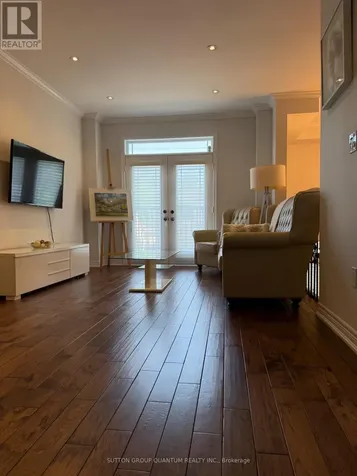 102 Lake Avenue Richmond Hill (oak Ridges Lake Wilcox) ON L4E 3G6