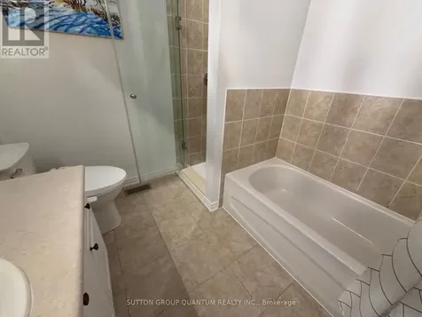 102 Lake Avenue Richmond Hill (oak Ridges Lake Wilcox) ON L4E 3G6