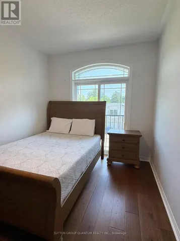 102 Lake Avenue Richmond Hill (oak Ridges Lake Wilcox) ON L4E 3G6