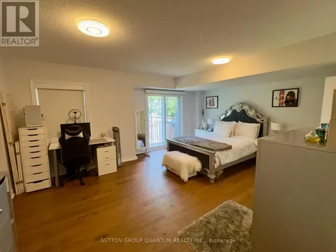 102 Lake Avenue Richmond Hill (oak Ridges Lake Wilcox) ON L4E 3G6