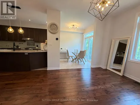 102 Lake Avenue Richmond Hill (oak Ridges Lake Wilcox) ON L4E 3G6