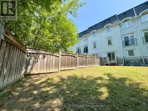 102 Lake Avenue Richmond Hill (oak Ridges Lake Wilcox) ON L4E 3G6