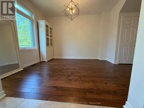 102 Lake Avenue Richmond Hill (oak Ridges Lake Wilcox) ON L4E 3G6