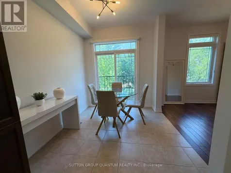 102 Lake Avenue Richmond Hill (oak Ridges Lake Wilcox) ON L4E 3G6
