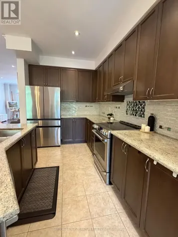 102 Lake Avenue Richmond Hill (oak Ridges Lake Wilcox) ON L4E 3G6