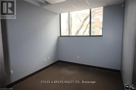 4673 Ontario Avenue Niagara Falls (downtown) ON L2E 3R1