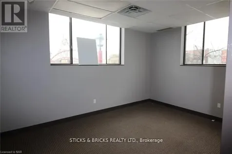 4673 Ontario Avenue Niagara Falls (downtown) ON L2E 3R1