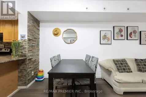 3041 Finch Avenue West Toronto (humbermede) ON M9M 0A4