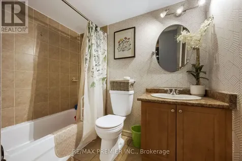 3041 Finch Avenue West Toronto (humbermede) ON M9M 0A4