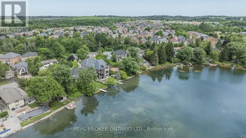 429 North Lake Road Richmond Hill (oak Ridges Lake Wilcox) ON L4E 3A7
