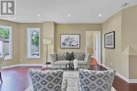 429 North Lake Road Richmond Hill (oak Ridges Lake Wilcox) ON L4E 3A7