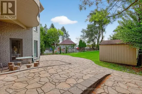 429 North Lake Road Richmond Hill (oak Ridges Lake Wilcox) ON L4E 3A7