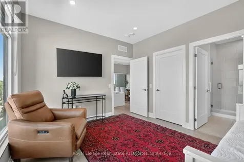 71 Wyndham Street South Guelph (st. Patrick's Ward) ON N1E 0T7