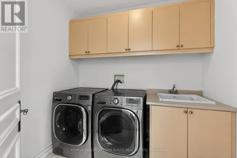 291 Byng Avenue Toronto (willowdale East) ON M2N 4L4