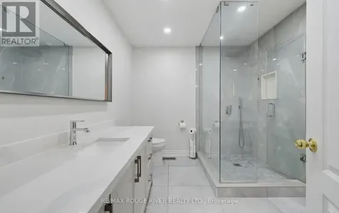 886 Groveland Avenue Oshawa (taunton) ON L1K 0W1
