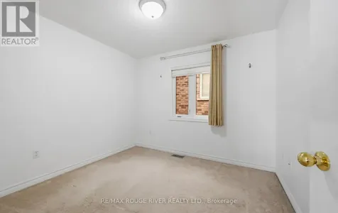 886 Groveland Avenue Oshawa (taunton) ON L1K 0W1