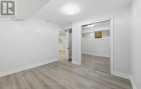 886 Groveland Avenue Oshawa (taunton) ON L1K 0W1
