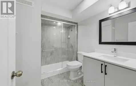 886 Groveland Avenue Oshawa (taunton) ON L1K 0W1