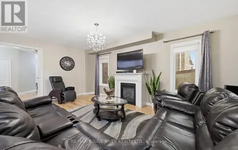 886 Groveland Avenue Oshawa (taunton) ON L1K 0W1