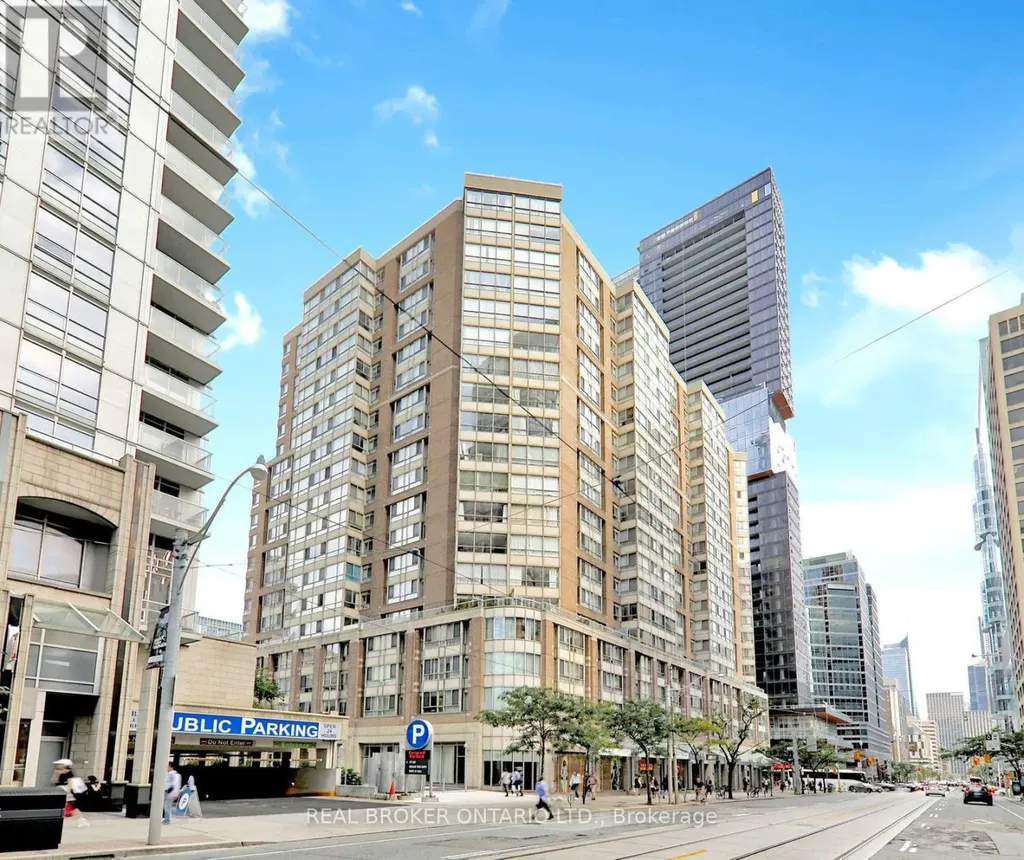 711 Bay Street Toronto (bay Street Corridor) ON M5G 2J9