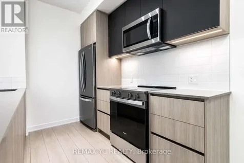 5858 Yonge Street Toronto (newtonbrook West) ON M2M 0C6