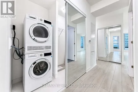 5858 Yonge Street Toronto (newtonbrook West) ON M2M 0C6